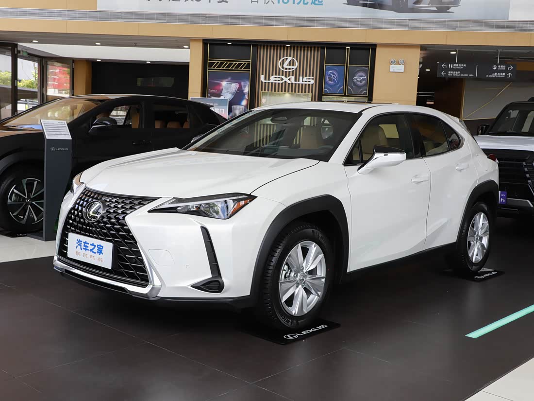 Lexus UX — фото 6