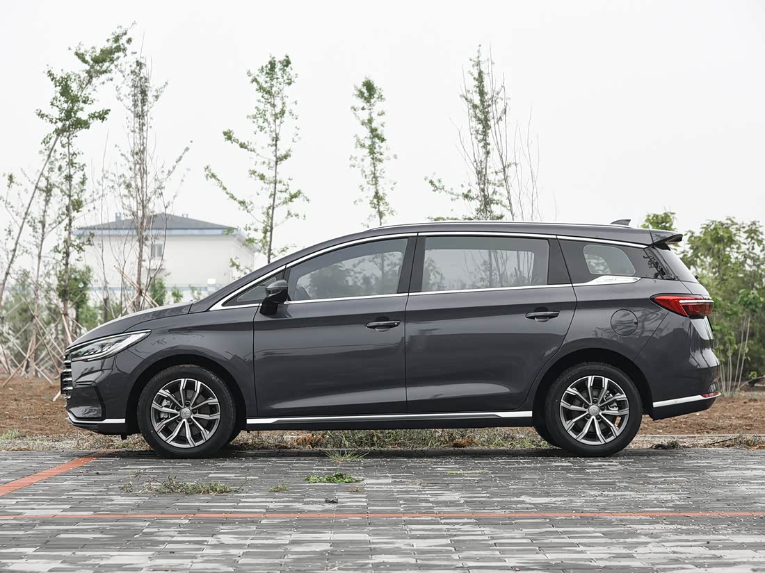 BYD Song MAX — фото 4