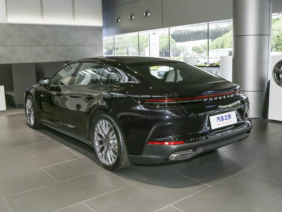 Porsche Panamera E-Hybrid — фото 5