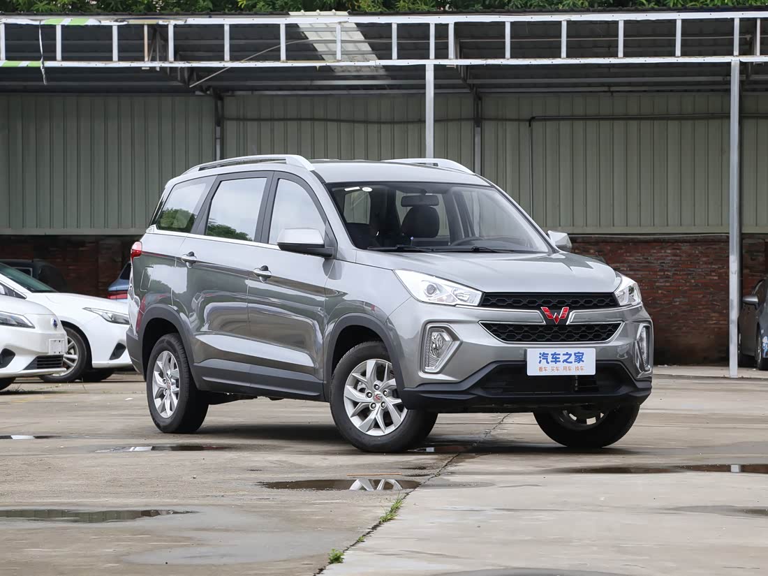 Wuling Hongguang S3 — фото 2
