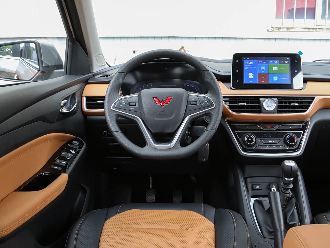 Wuling Hongguang S3 — фото 6