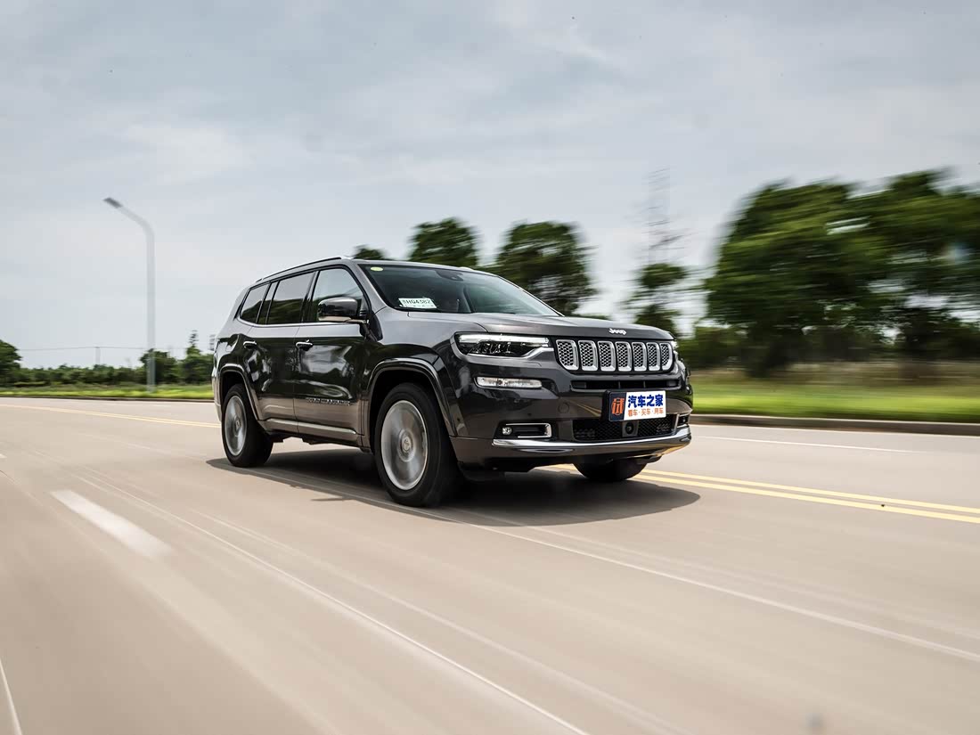Jeep Grand commander — фото 3