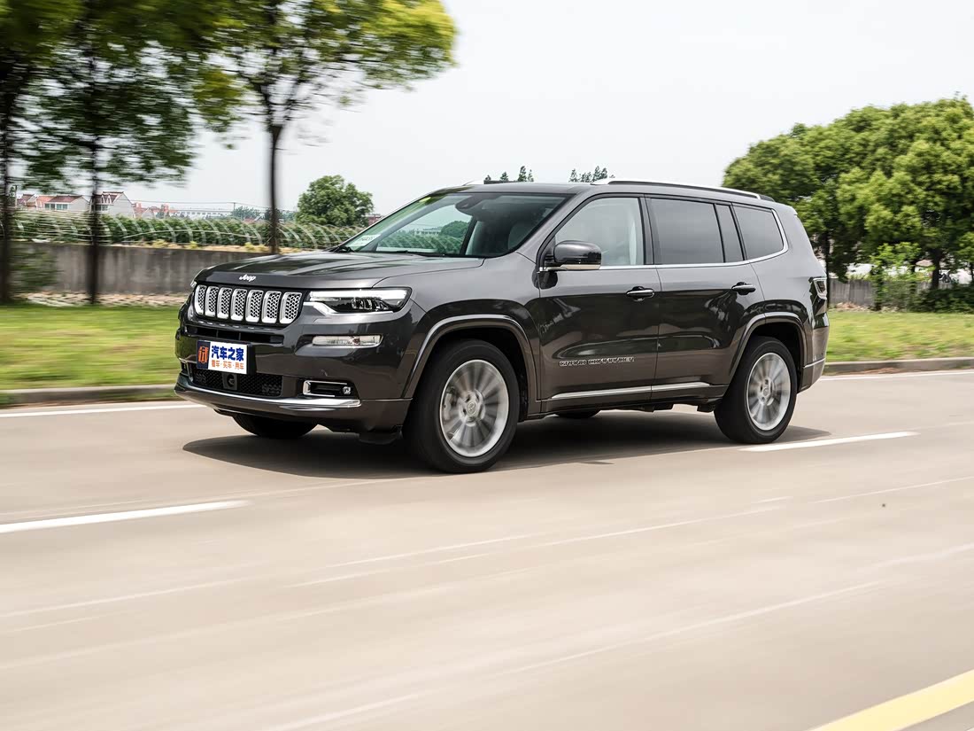 Jeep Grand commander — фото 5