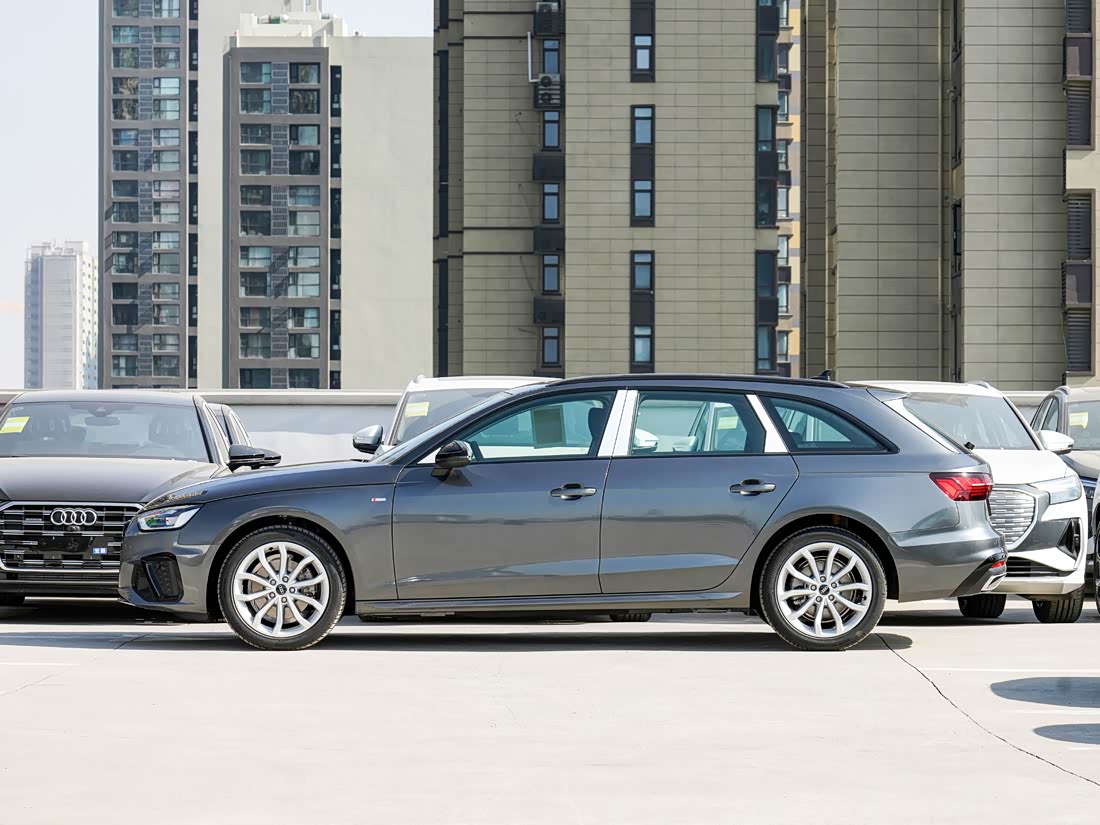 Audi A4 — фото 4