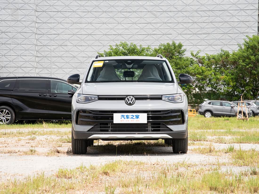 Volkswagen Tharu — фото 2