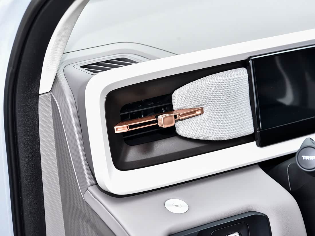 Geely Icon — фото 8