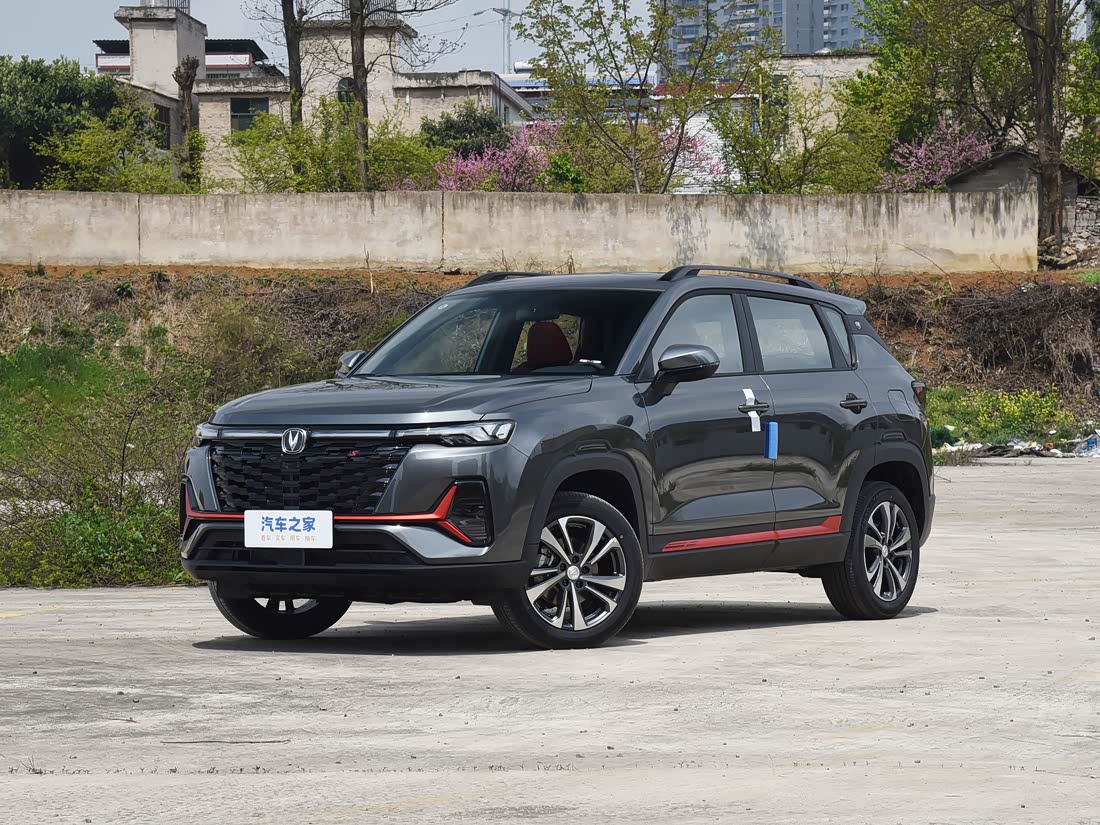Changan CS35 Plus — фото 1