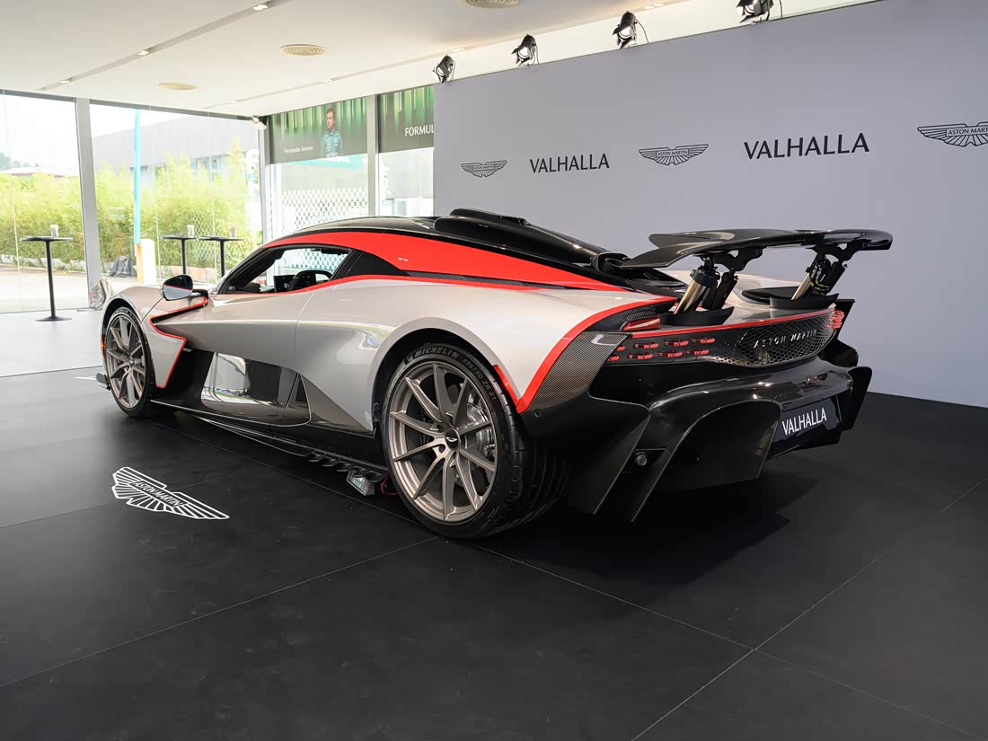 Aston Martin Valhalla — фото 5