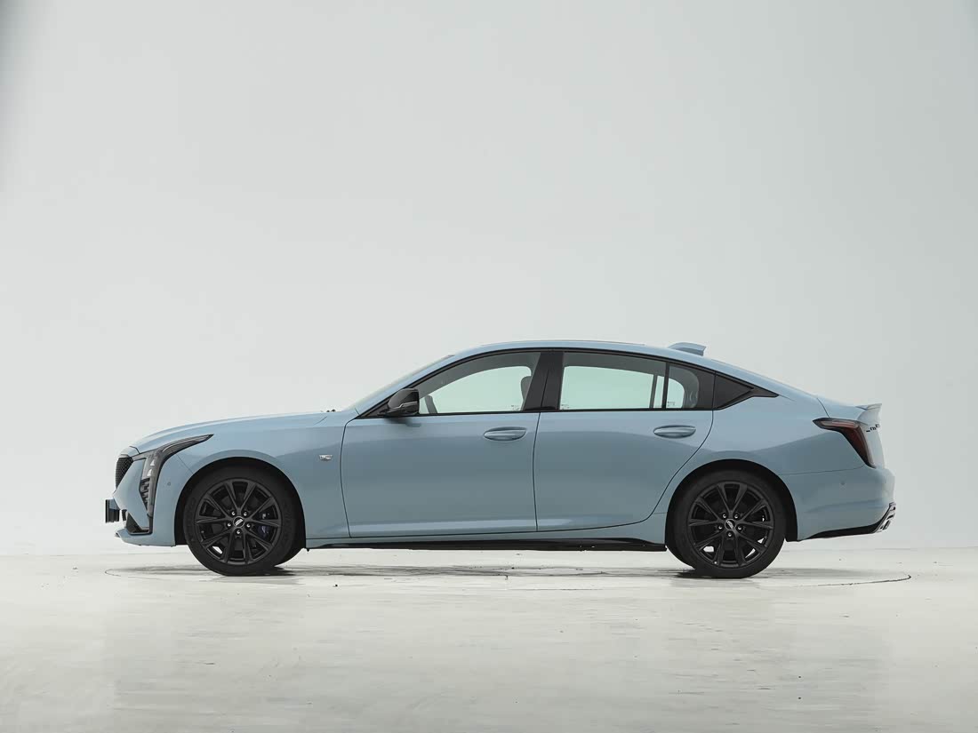 Cadillac CT5 — фото 2
