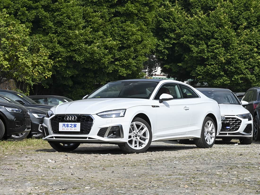 Audi A5 — фото 1