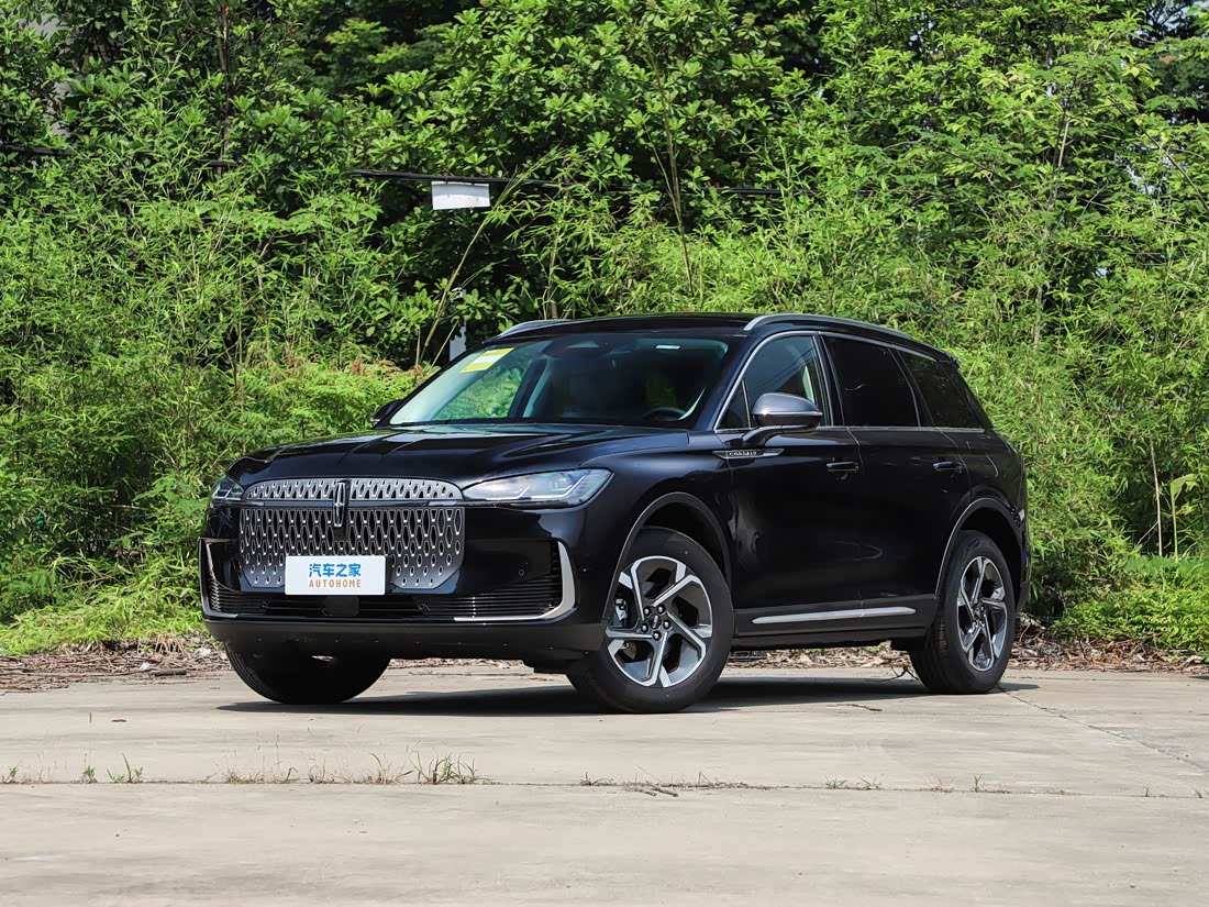 Lincoln Adventurer — фото 1