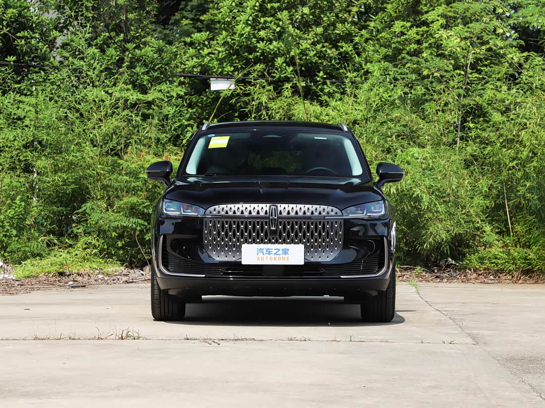 Lincoln Adventurer — фото 2