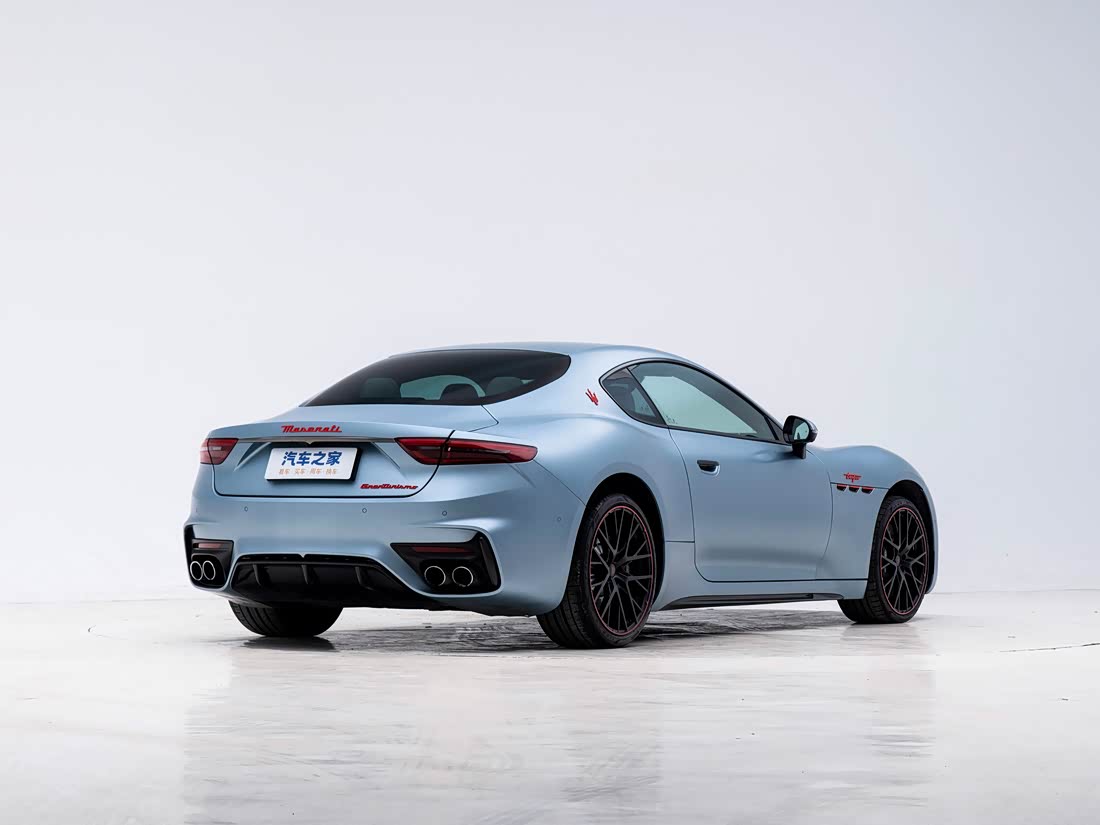 Maserati GranTurismo — фото 6
