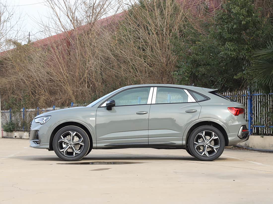 Audi Q3 Sportback — фото 3