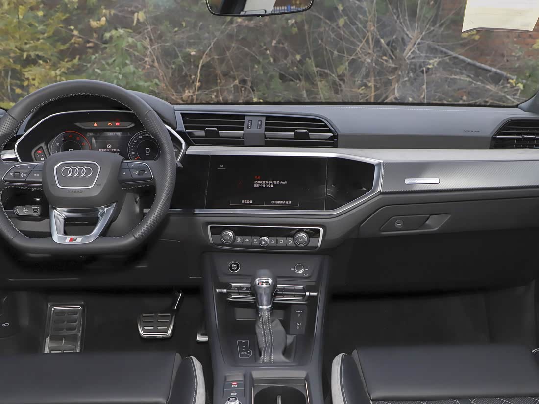 Audi Q3 Sportback — фото 8