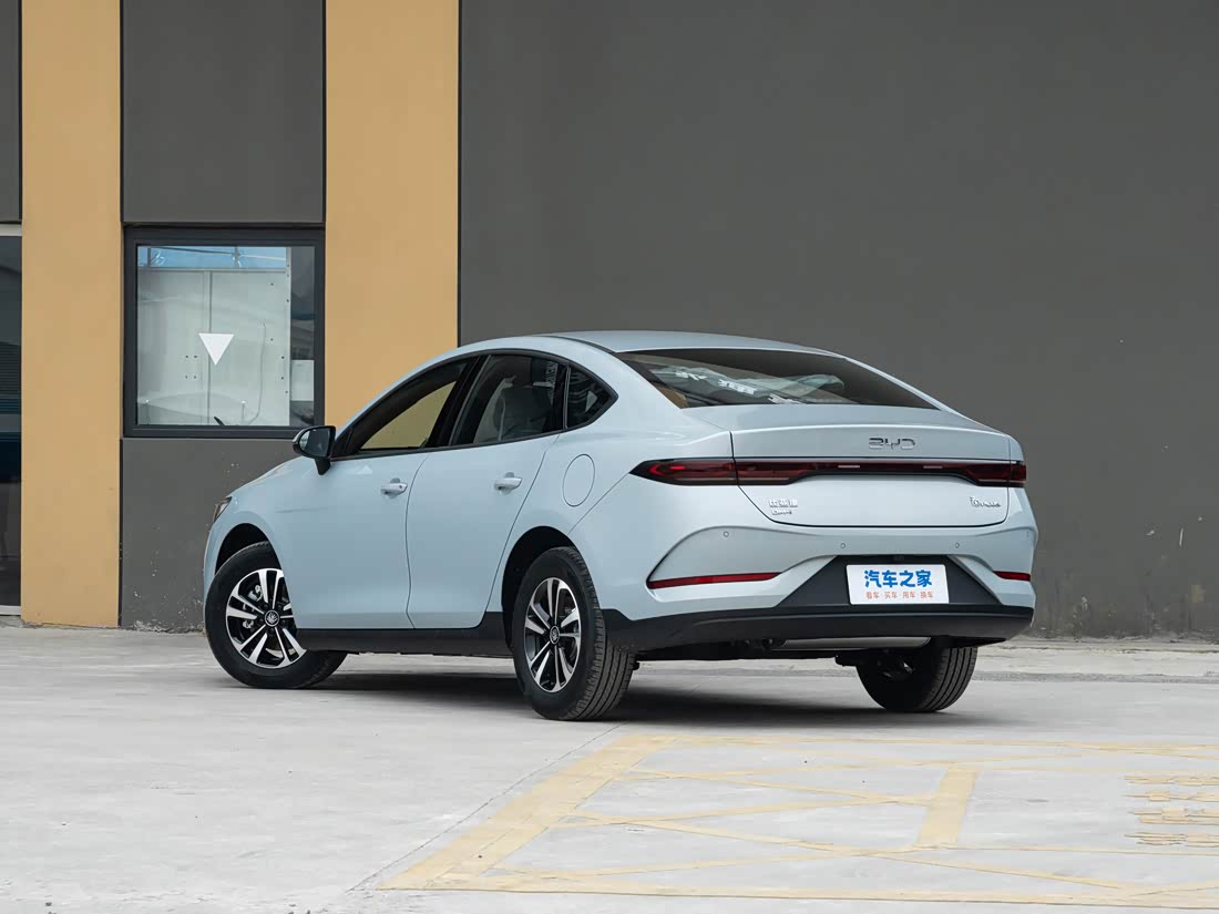 BYD Qin PLUS DM — фото 3