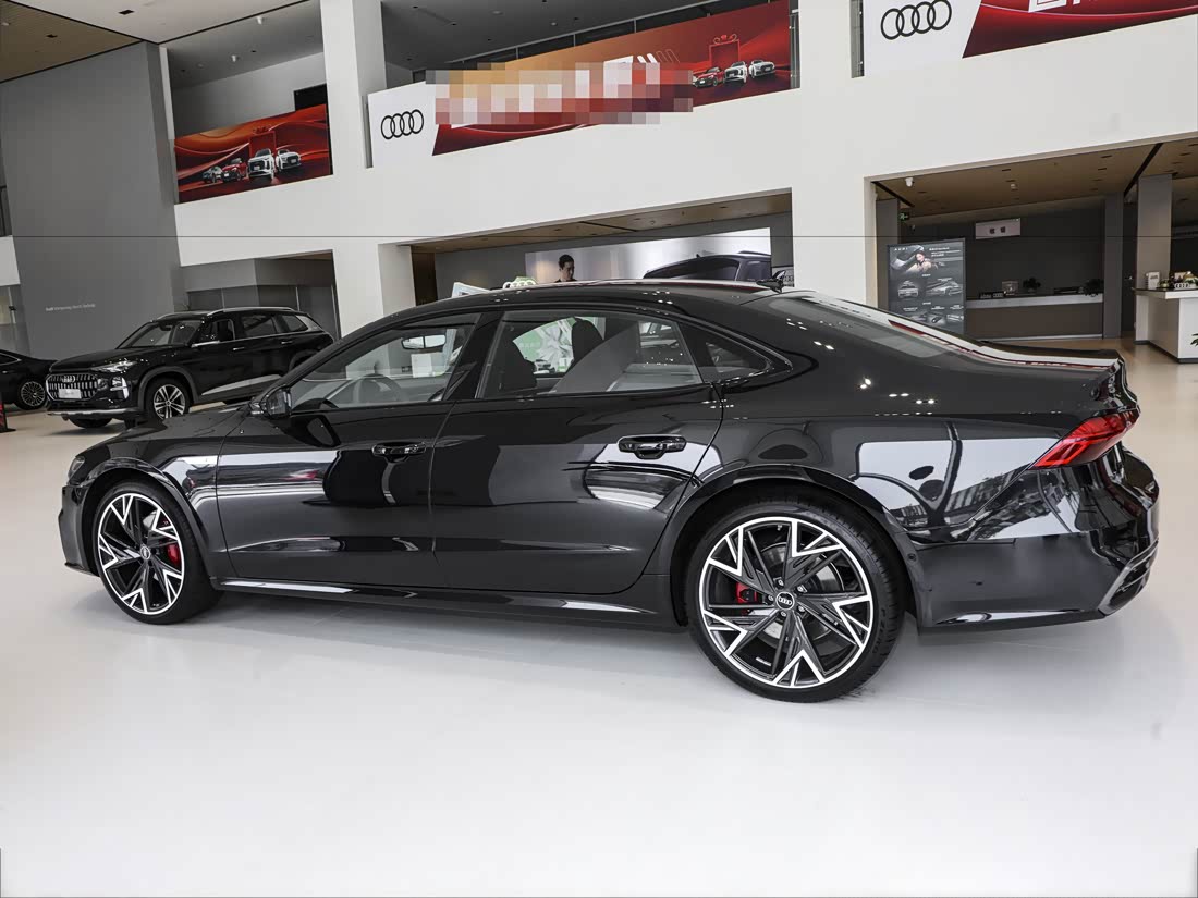 Audi A7L — фото 4