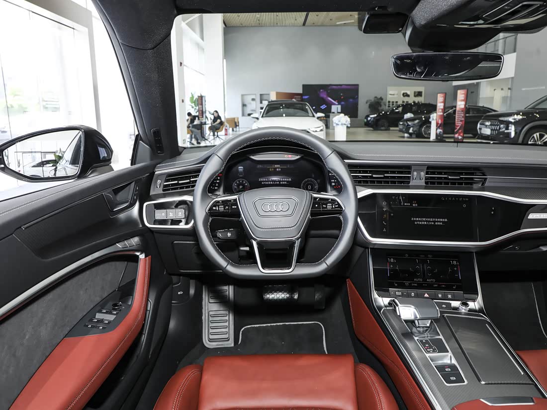 Audi A7L — фото 6