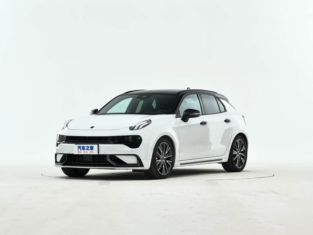 Lynk & Co 02 Hatchback — фото 1