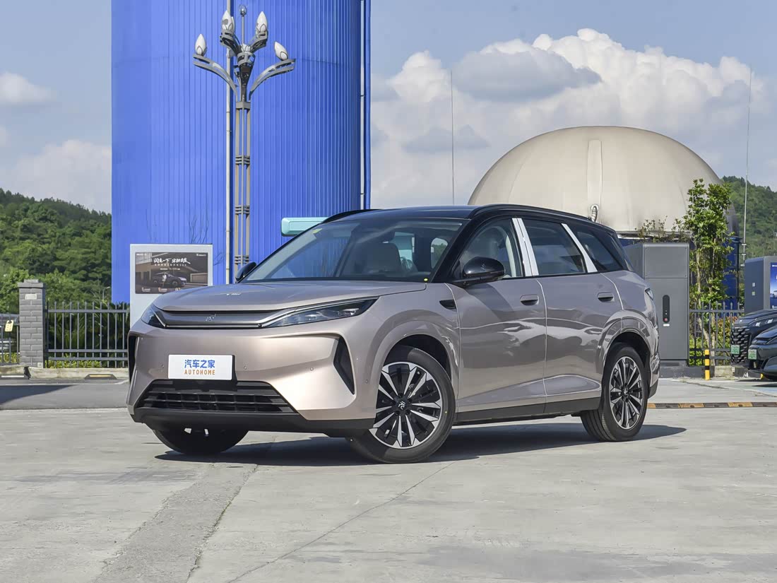 BYD Atto 3 — фото 1