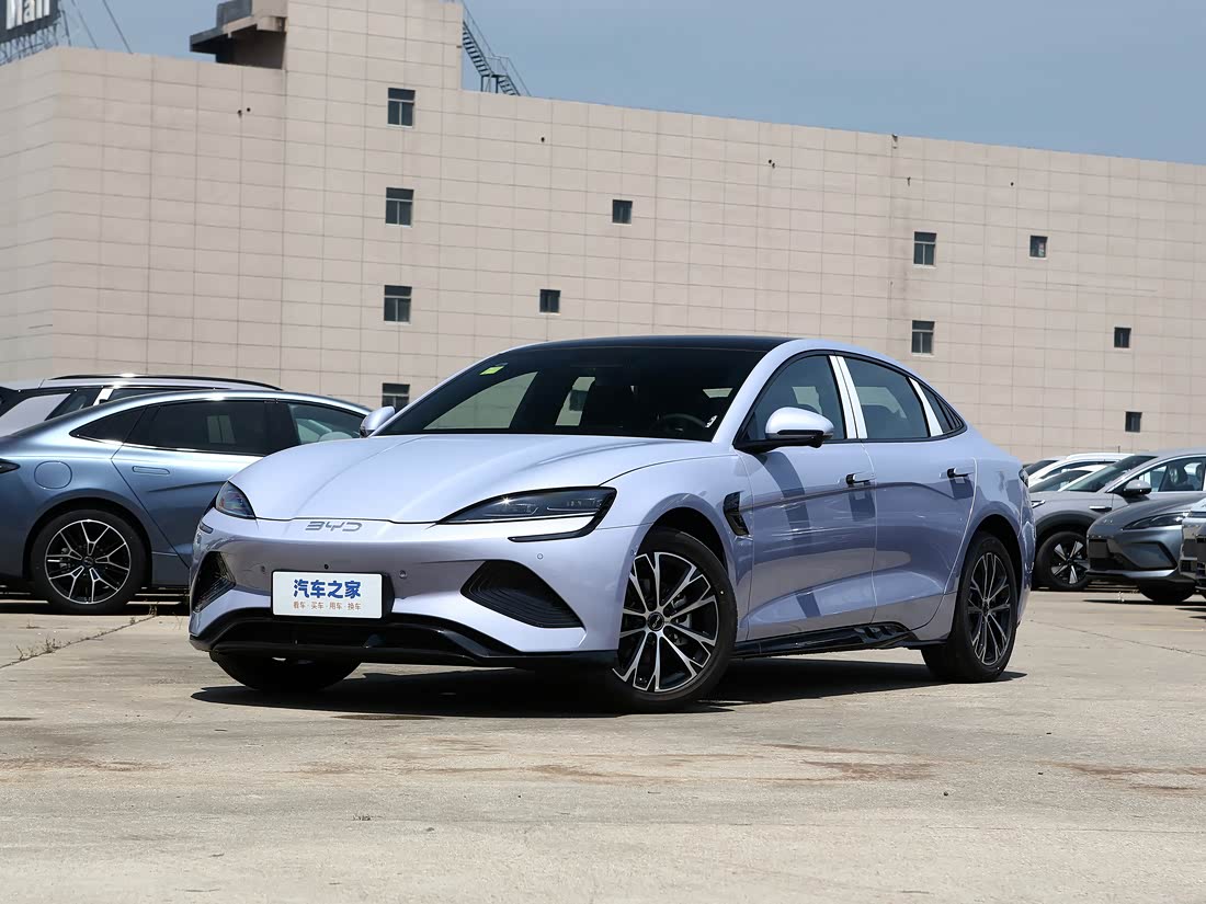 BYD Seal — фото 1