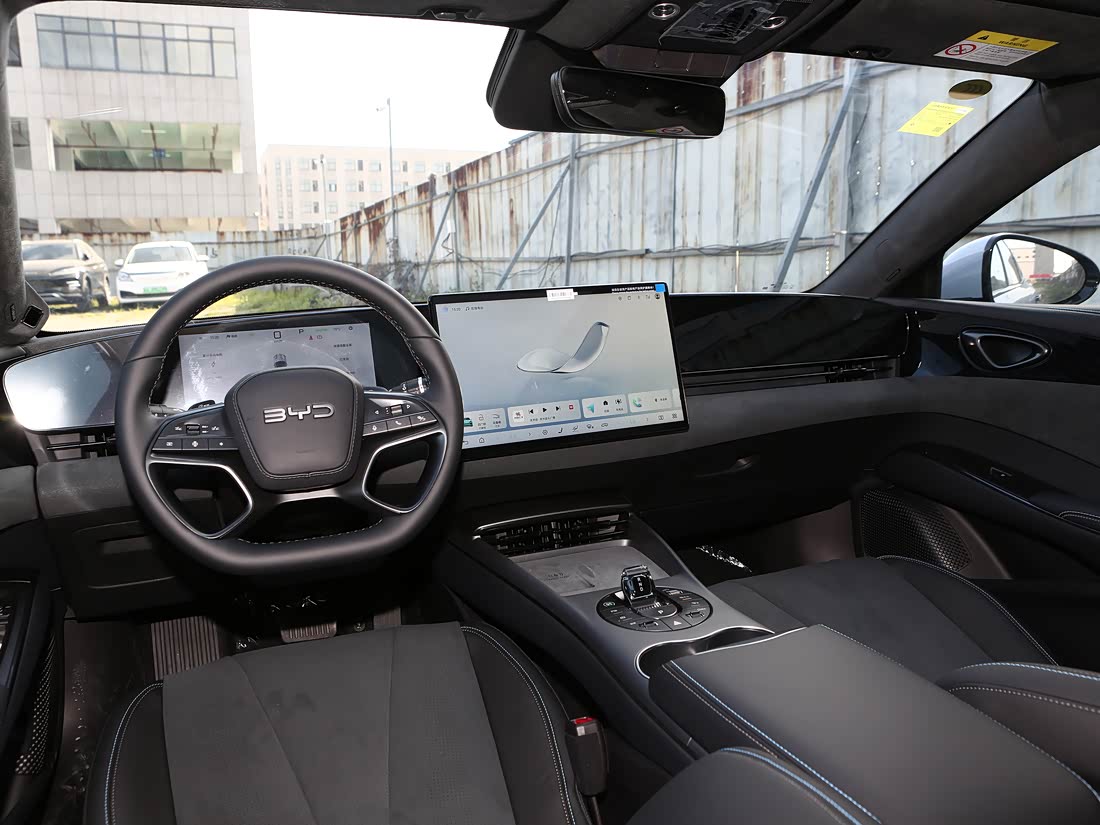 BYD Seal — фото 6