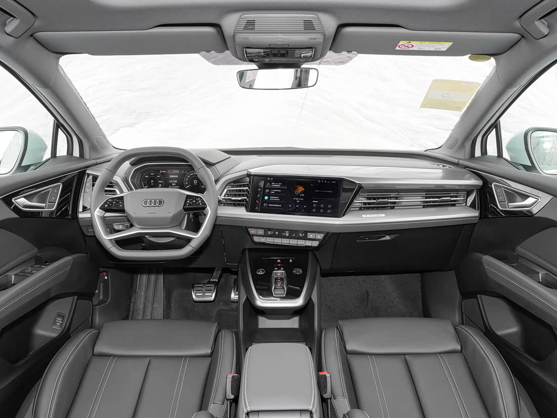 Audi Q4 e-tron — фото 6