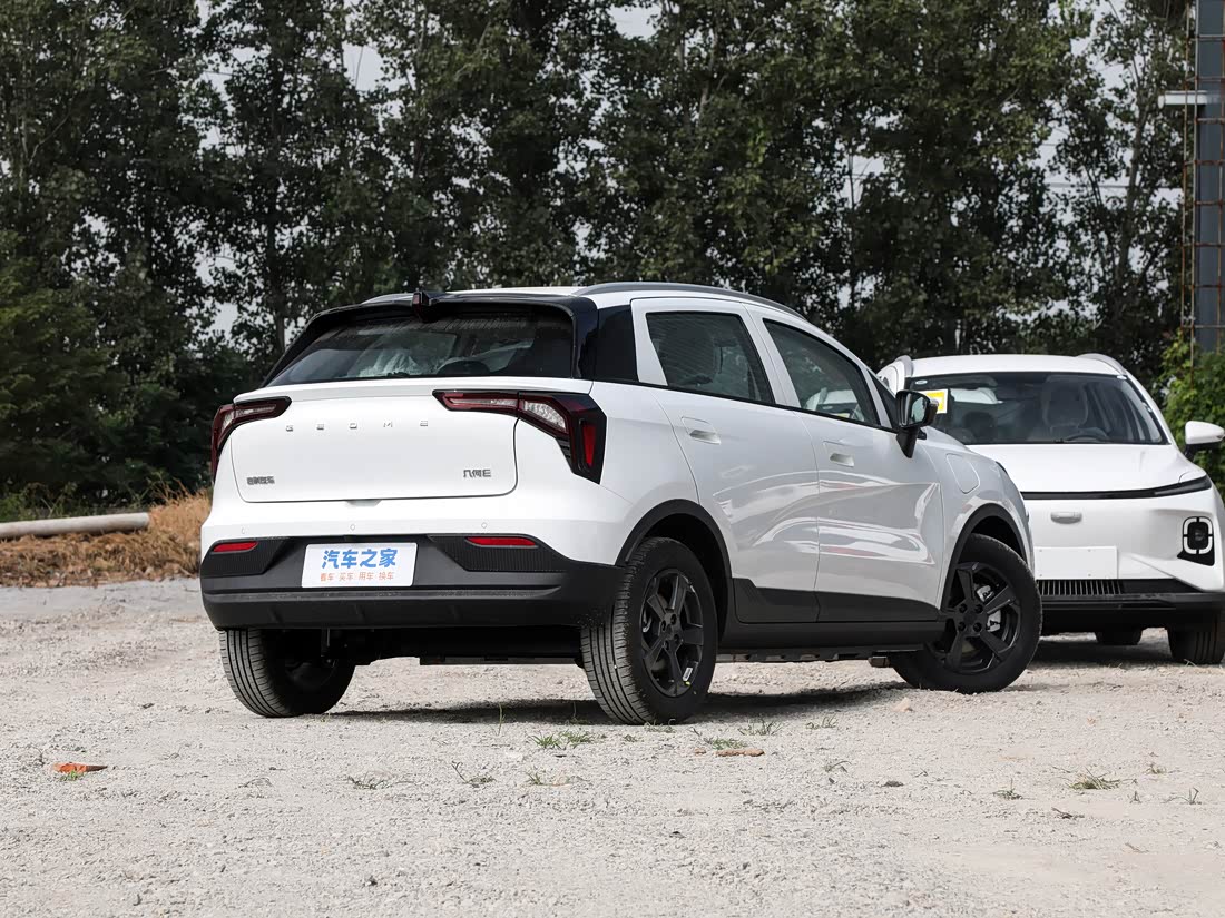 Geely Geometry E Firefly — фото 4