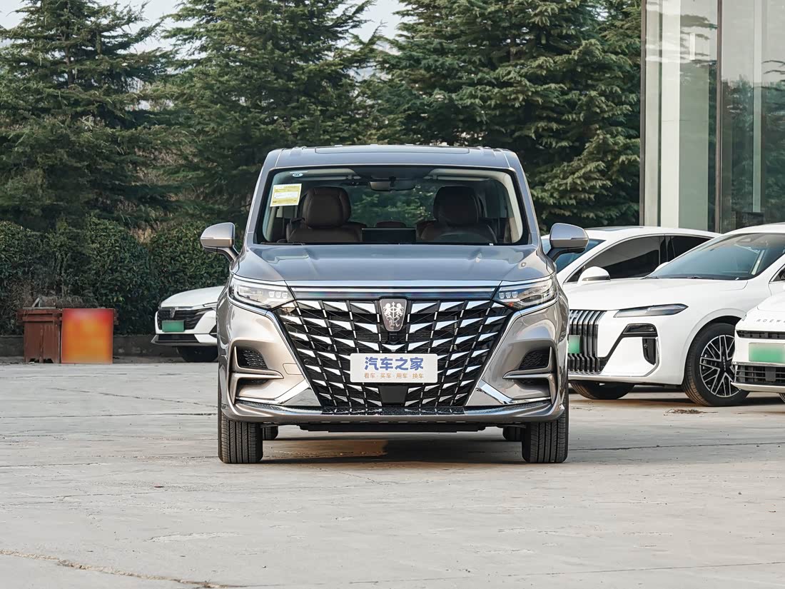 Roewe iMAX8 New Energy — фото 2