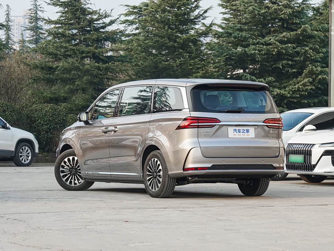 Roewe iMAX8 New Energy — фото 4