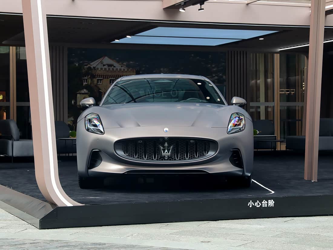 Maserati GranTurismo — фото 2