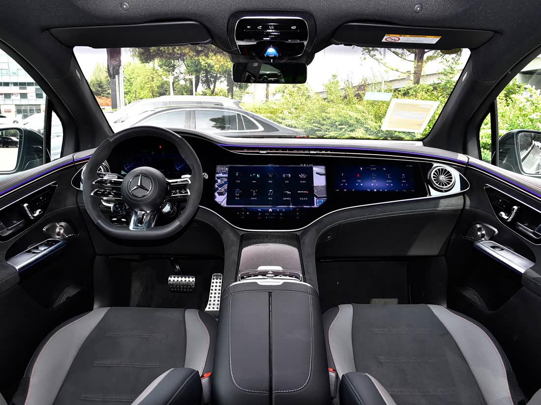 Mercedes-Benz EQE SUV AMG — фото 7