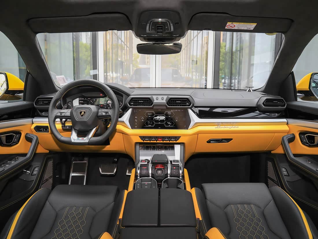 Lamborghini Urus SE — фото 6