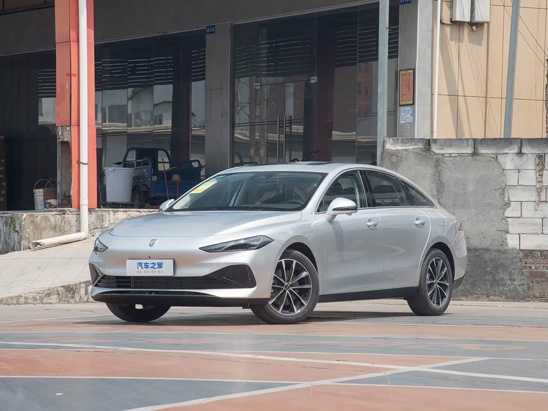 Roewe D7 DMH — фото 1