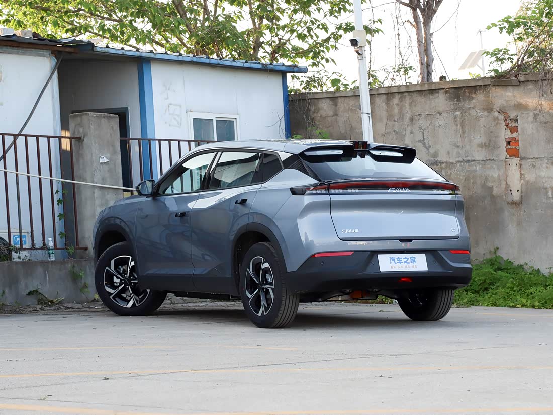 Dongfeng Aeolus L7 EV — фото 4
