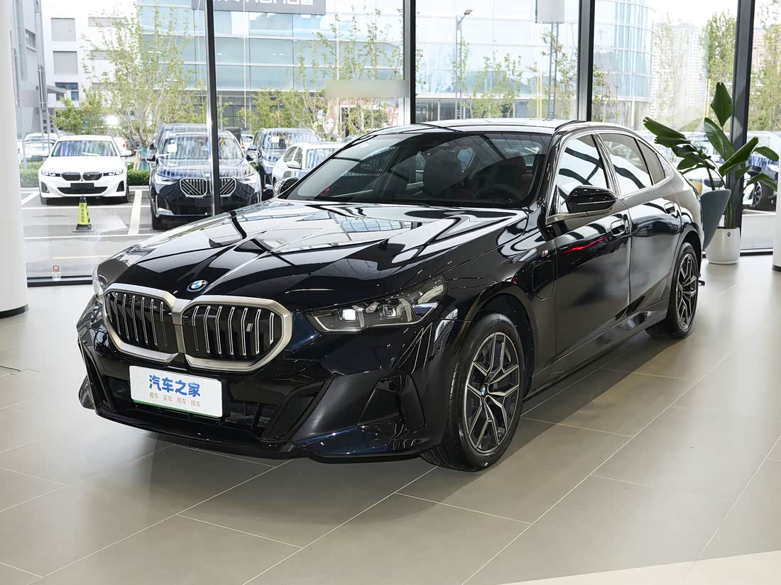 BMW i5 — фото 1