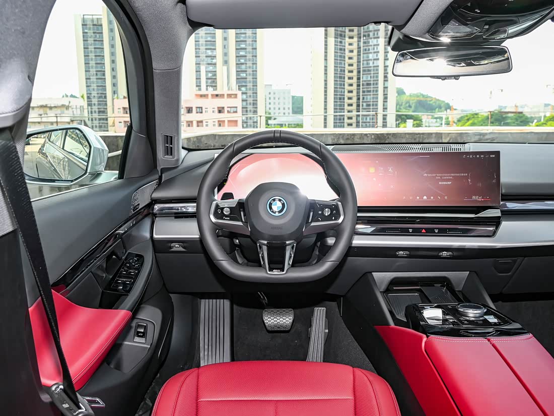 BMW i5 — фото 9