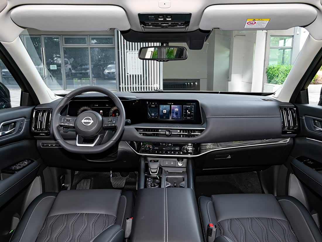 Nissan Pathfinder — фото 8