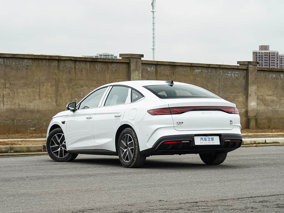 BYD Qin L DM — фото 3