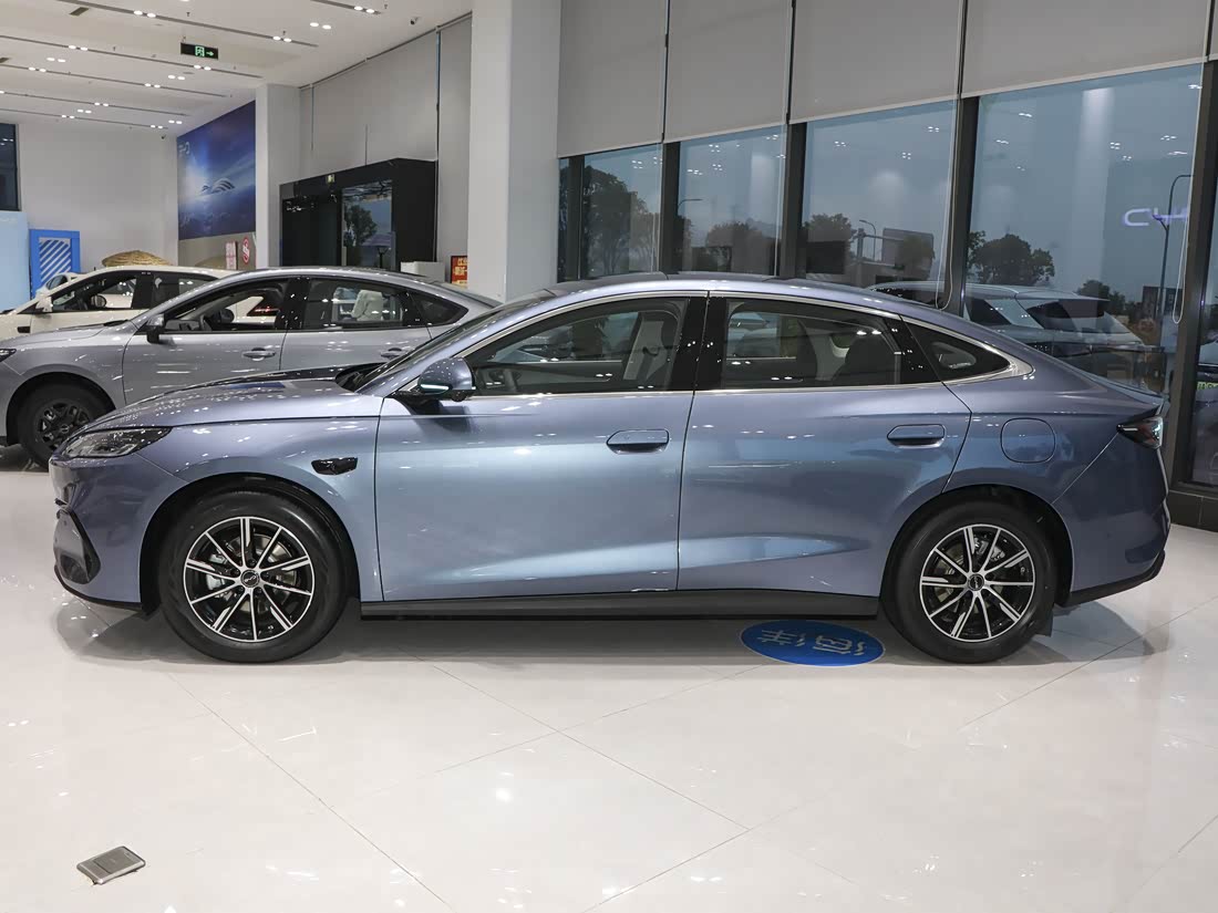 BYD Seal 06DM — фото 4