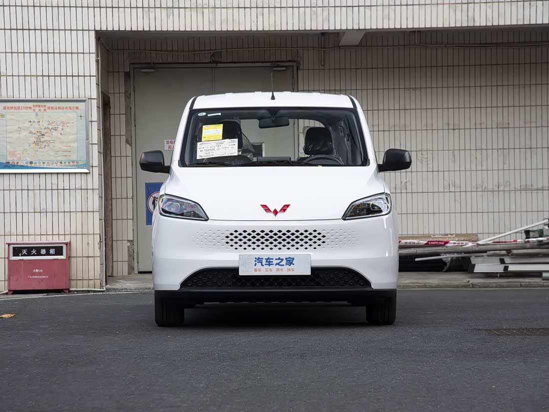 Wuling Hongguang Extended Range — фото 2