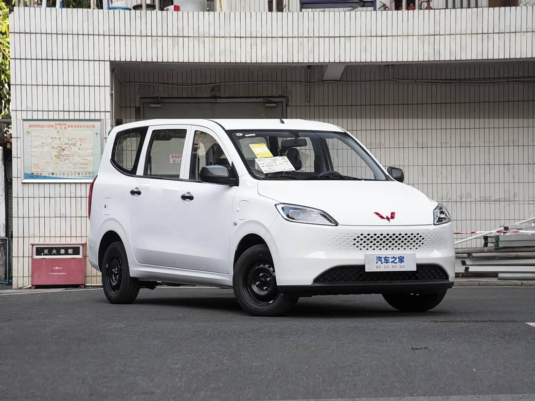 Wuling Hongguang Extended Range — фото 3