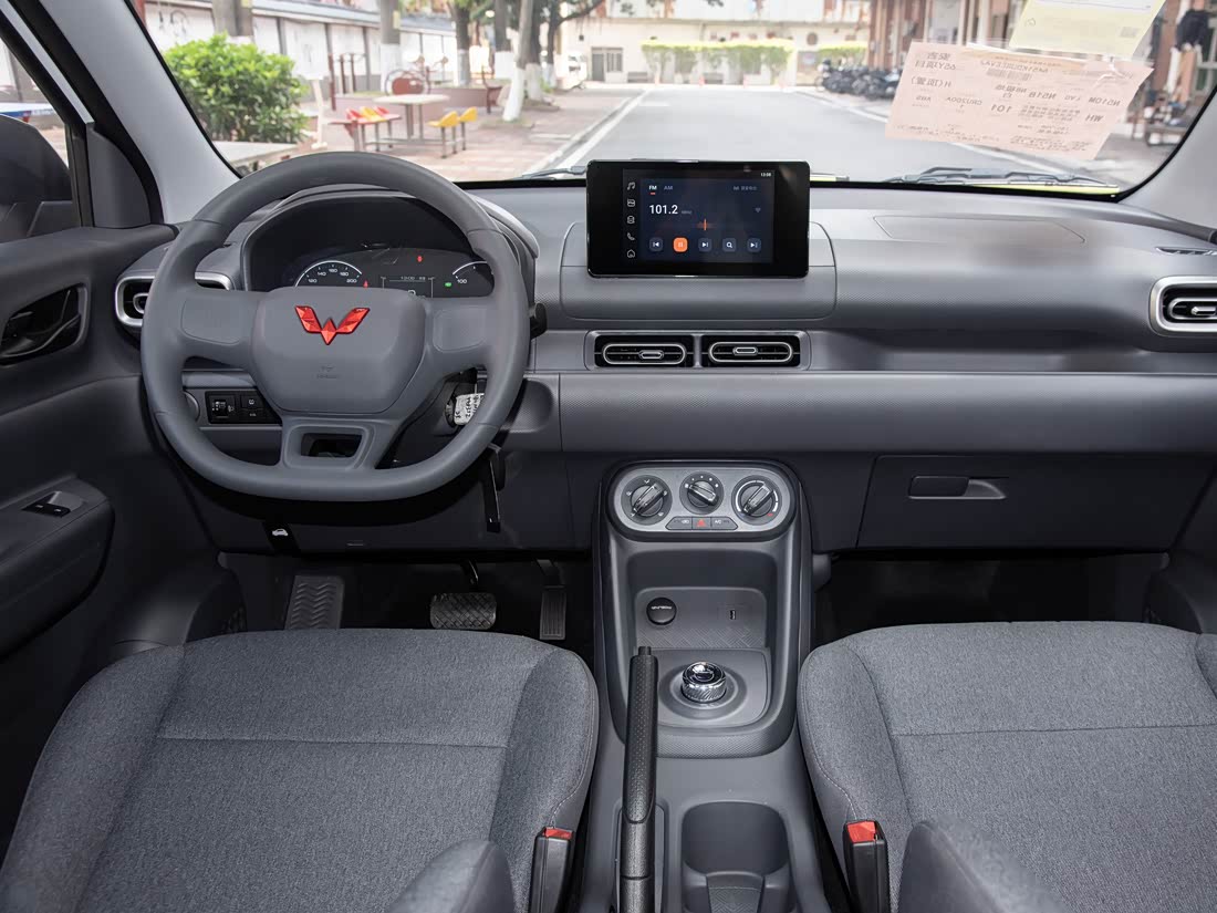 Wuling Hongguang Extended Range — фото 6