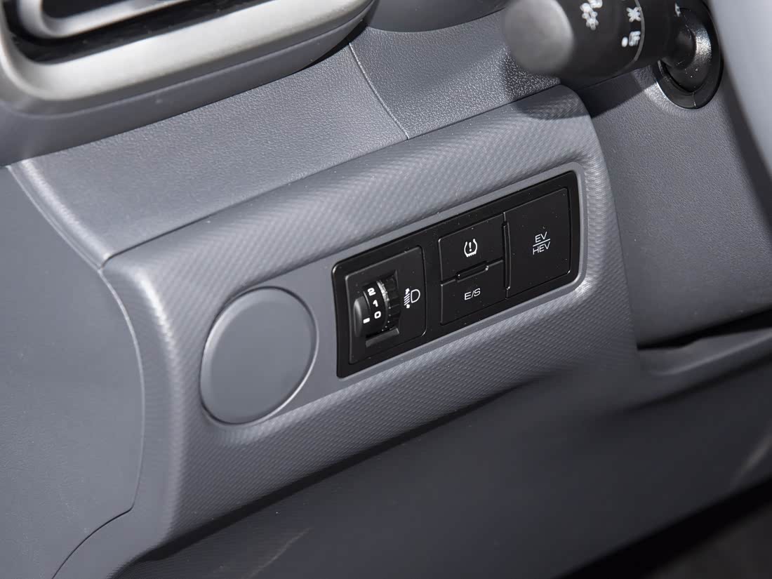 Wuling Hongguang Extended Range — фото 9