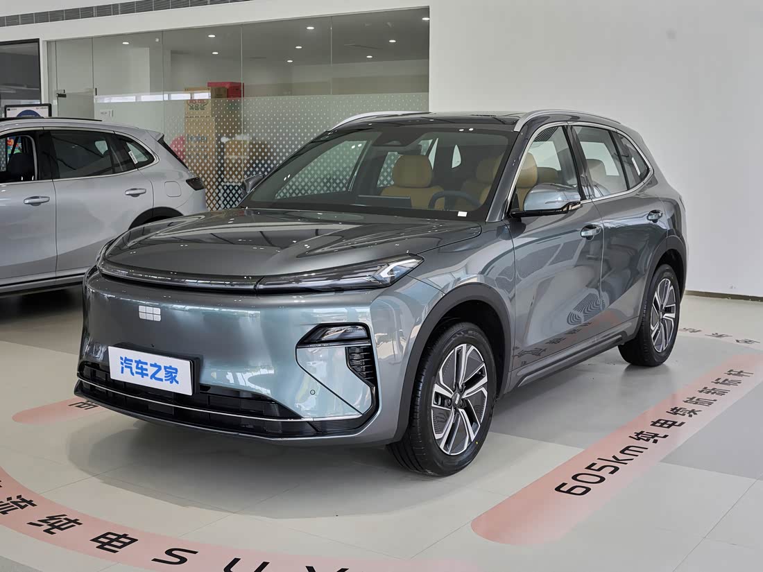 Geely Galaxy Starship 7 EM-i — фото 1