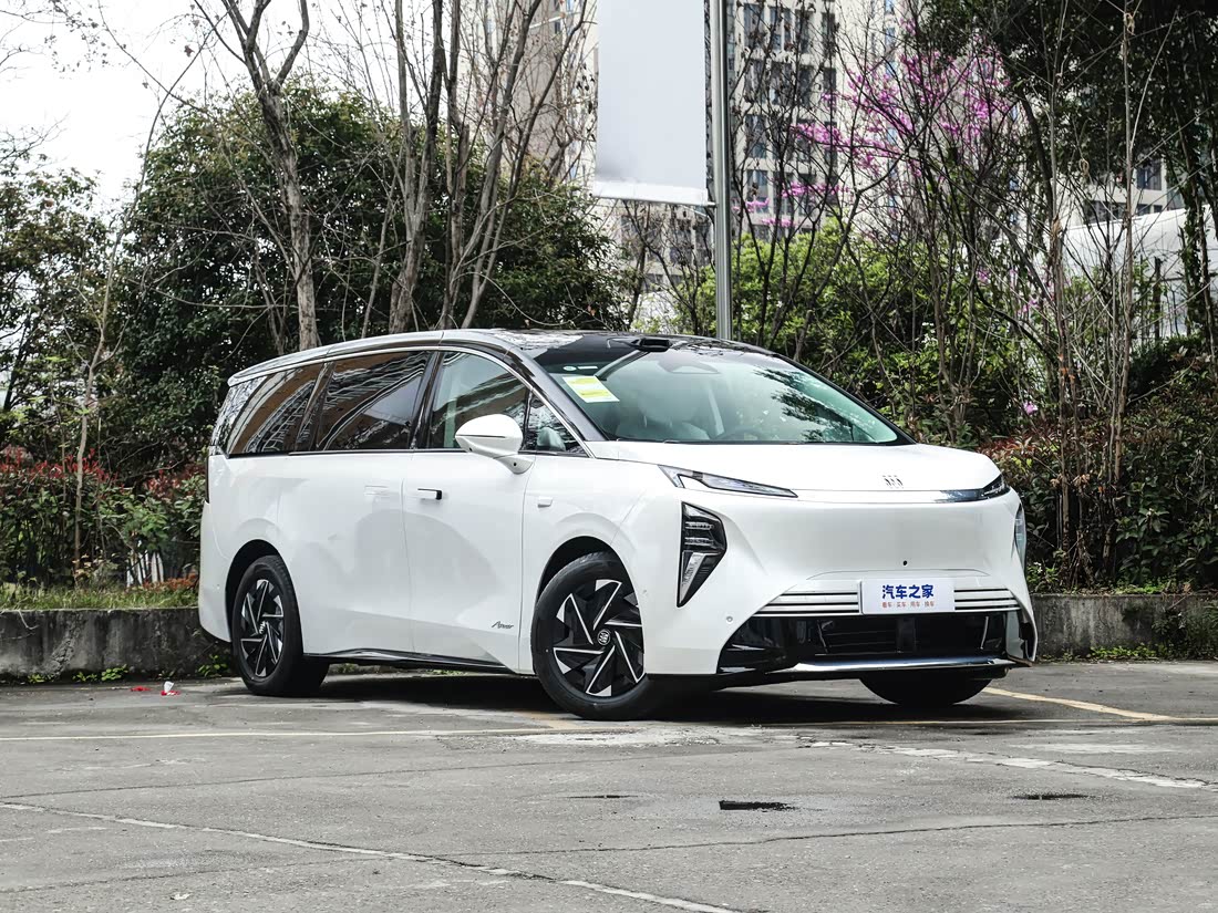 Buick Zhijing Shijia — фото 1