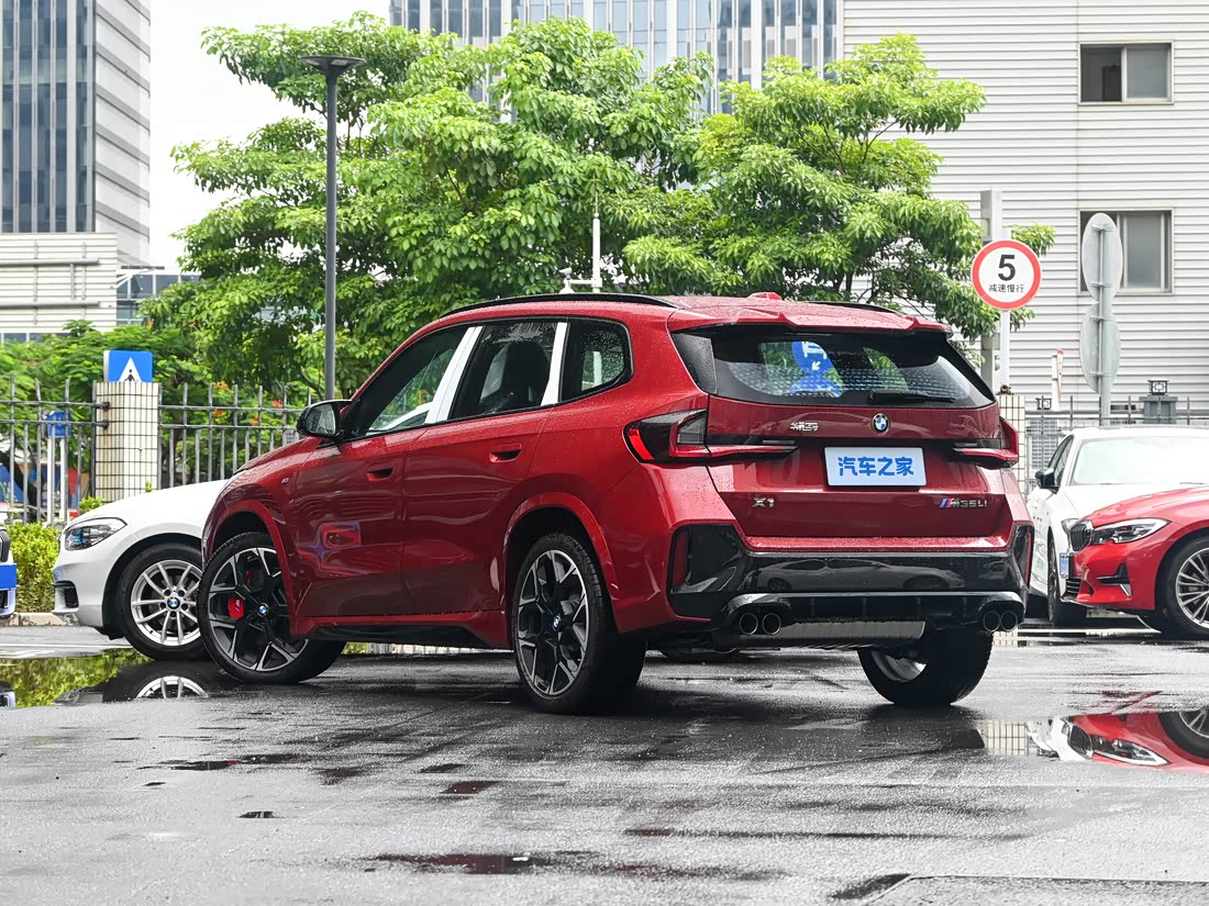 BMW X1 M35Li — фото 3
