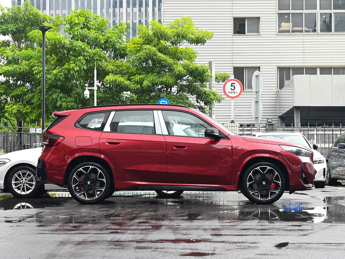 BMW X1 M35Li — фото 6