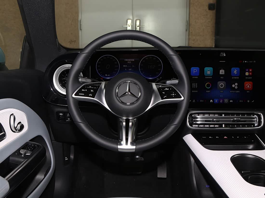 Mercedes-Benz CLA — фото 8