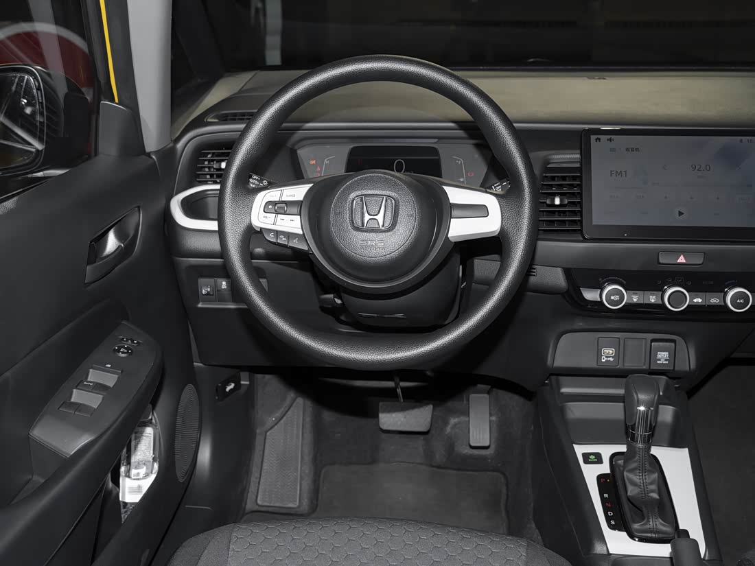 Honda Fit — фото 8